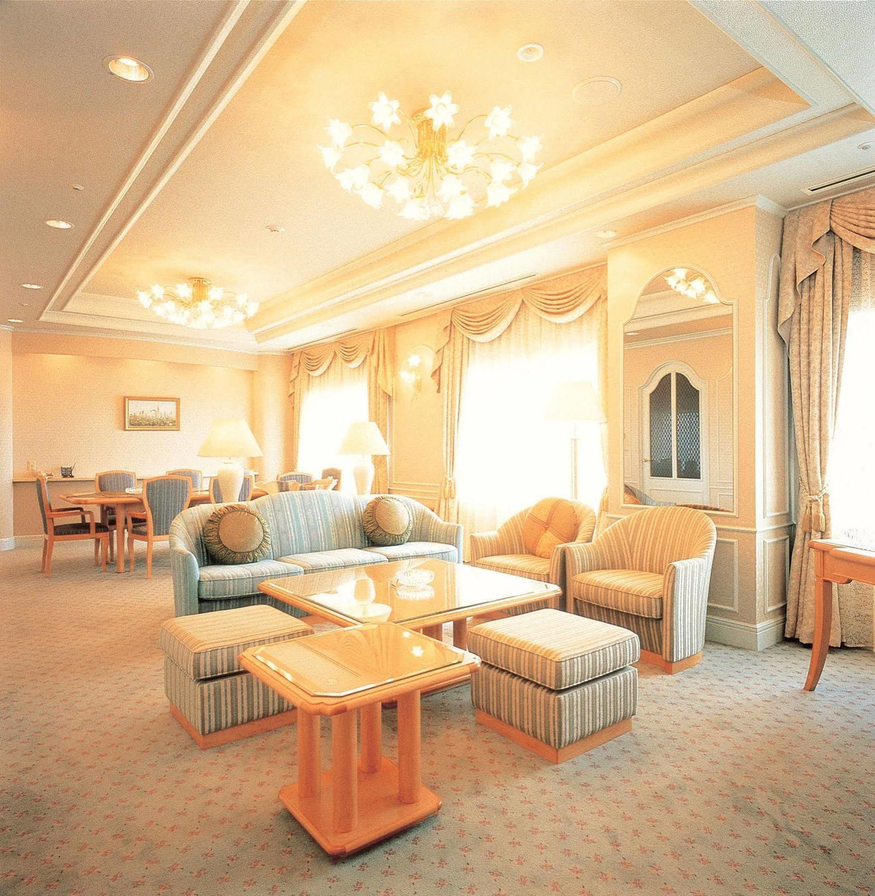 Hotel Green Tower Makuhari Chiba Exterior foto